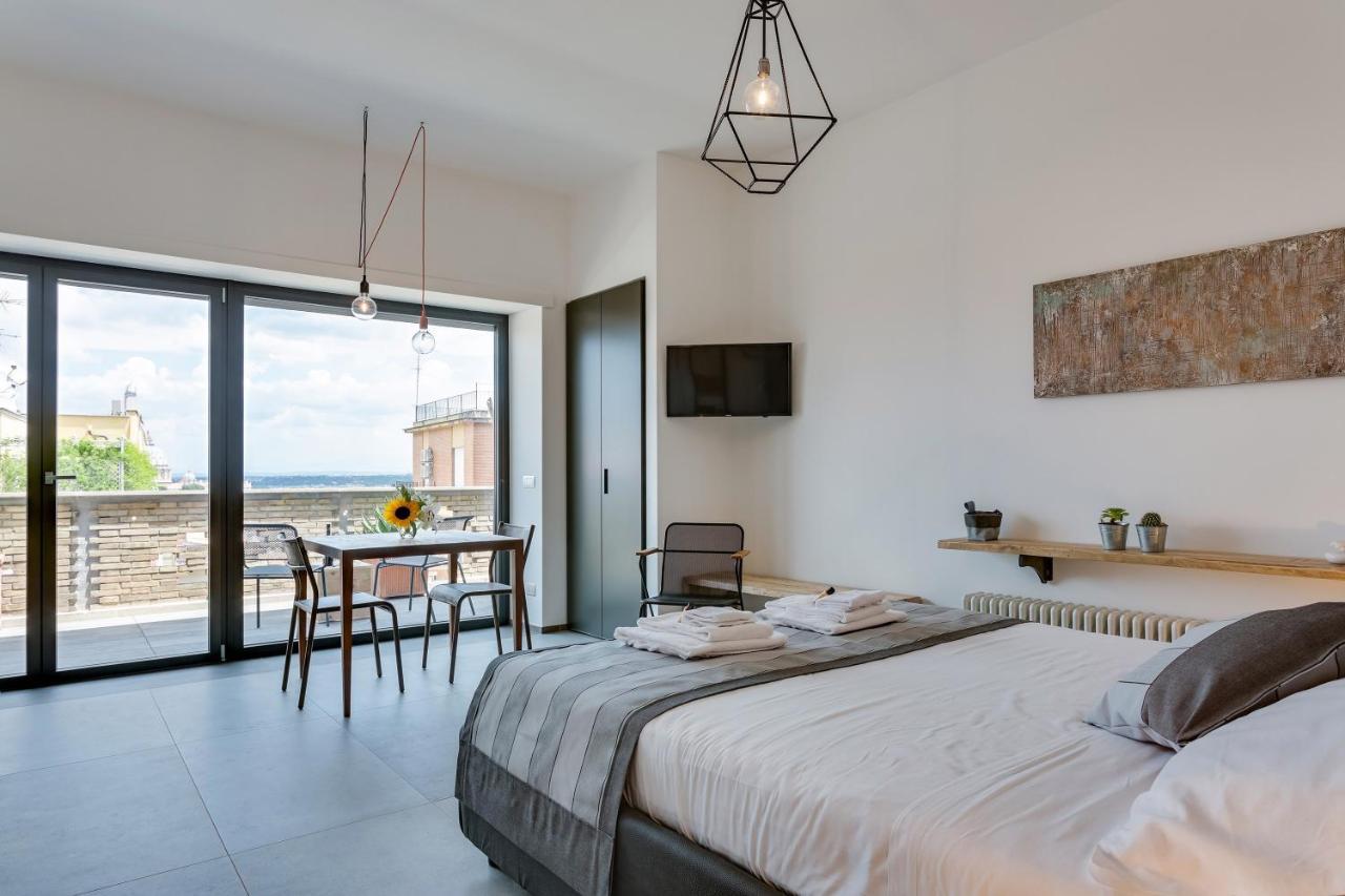 Rome As You Feel - Vatican Terrace Apartments With View — Photos 3